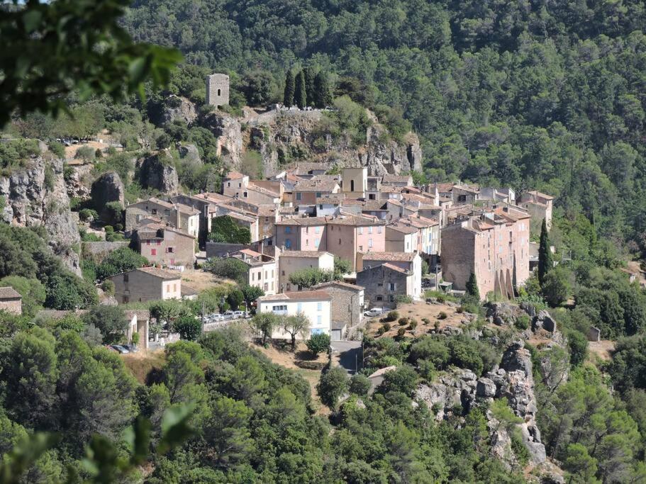 Chateaudouble : Appartement Au Calme Exteriér fotografie